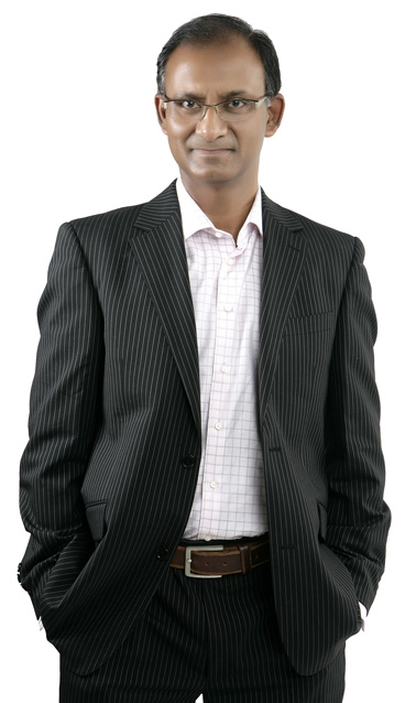 mr prakash knee specialist and knee surgeon in birmingham – about image mr prakash experienced consultant orthopaedic surgeon